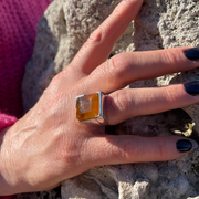anello in quarzo pietra arancione quadrato incastonato roma etnico myka gioielli chiara ferragni gioielli artigianali gioielli fatti a mano negozio di gioielli a roma gioielleria a roma