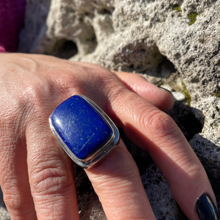 anello con lapislazzuli blu roma etnico myka gioielli chiara ferragni gioielli artigianali gioielli fatti a mano negozio di gioielli a roma gioielleria a roma