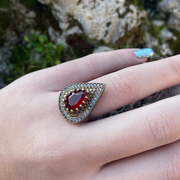 anello a goccia zircone rosso roma etnico myka gioielli chiara ferragni gioielli artigianali gioielli fatti a mano negozio di gioielli a roma gioielleria a roma